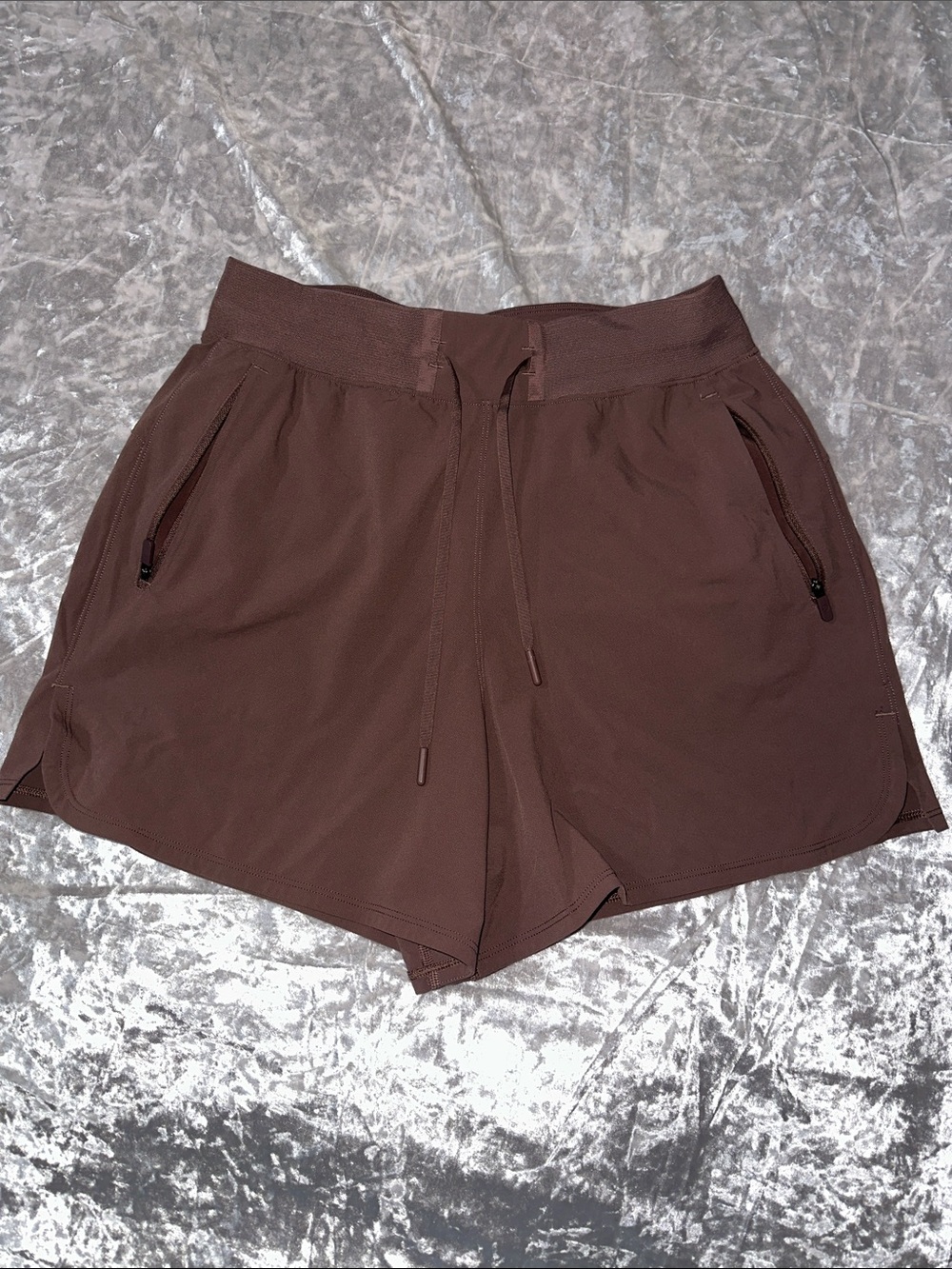 lululemon License to Train High-Rise Short 4" in Dark Oxide